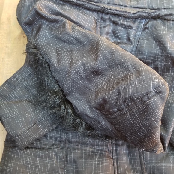 Warm and light weight down jacket - Picture 6 of 12